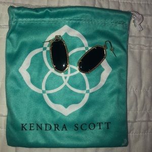 Kendra Scott earrings COMES WITH BAG!